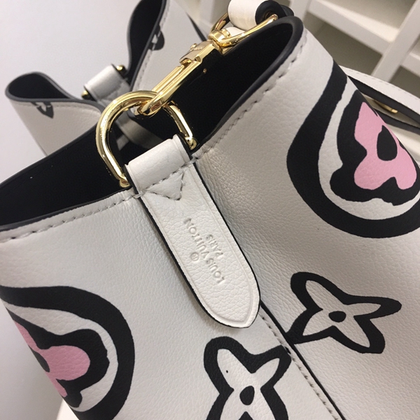 ルイヴィトンバッグ細部ディテール